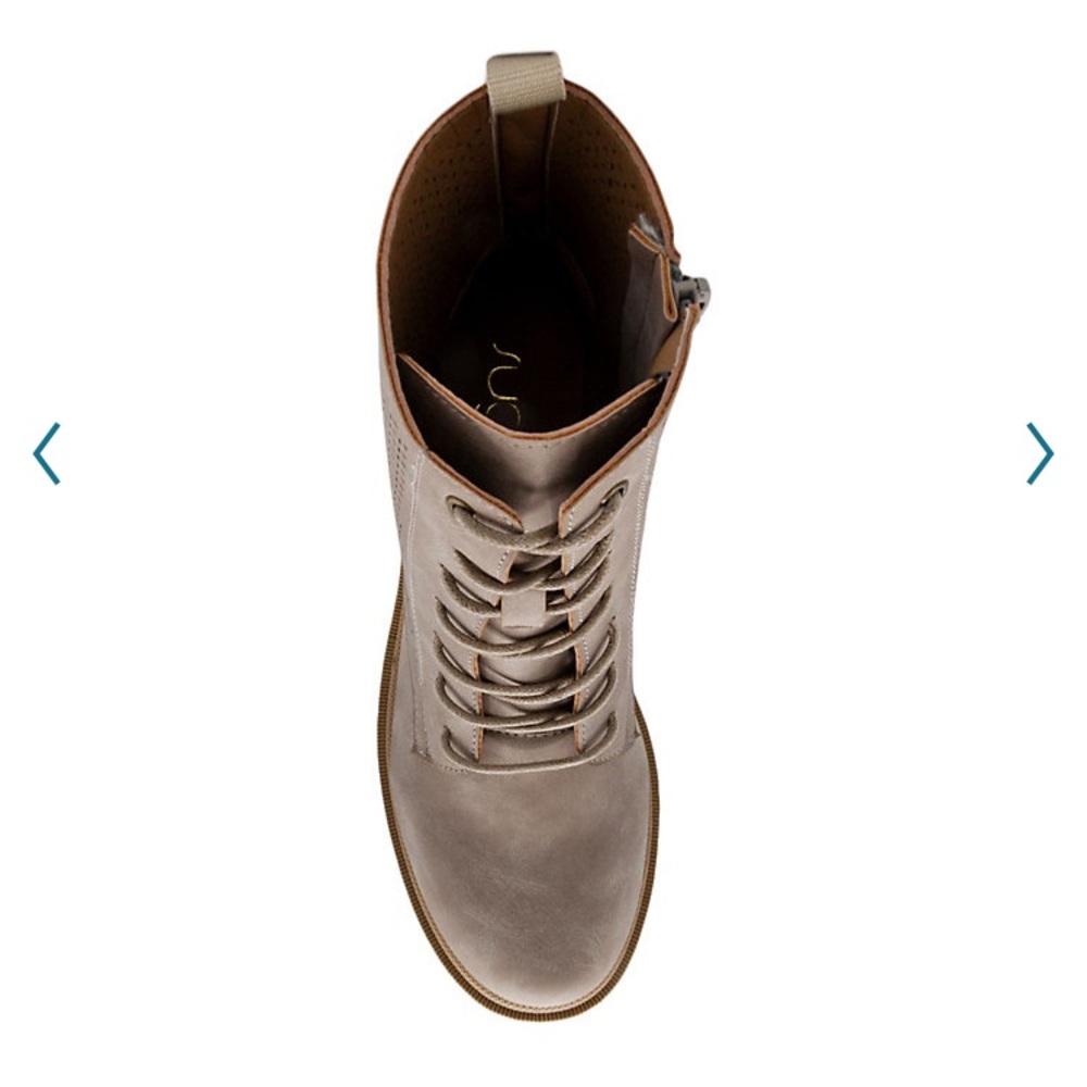 NIB Sugar “Fabiana” Perforated Lace Up Chunky Combat Boots in Color Stone - Picture 5 of 8